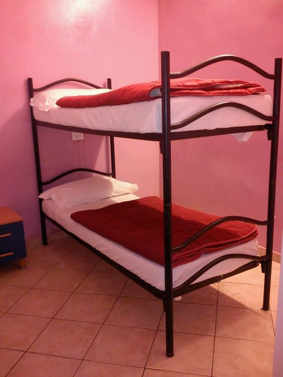Youth Meeting Home Флоренция Номер фото